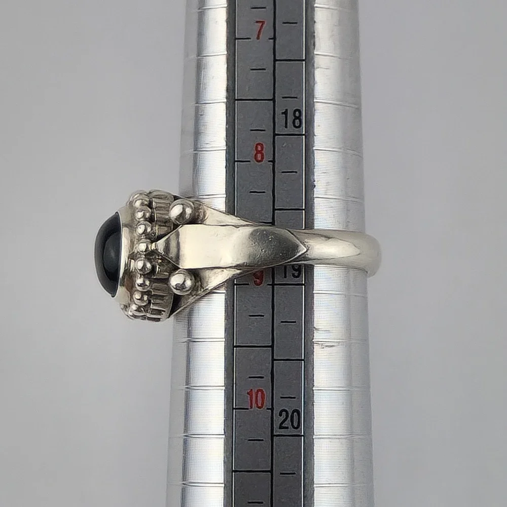 Vintage 925 Sterling Silver Ring with Black Onyx Stone Size‎ 9